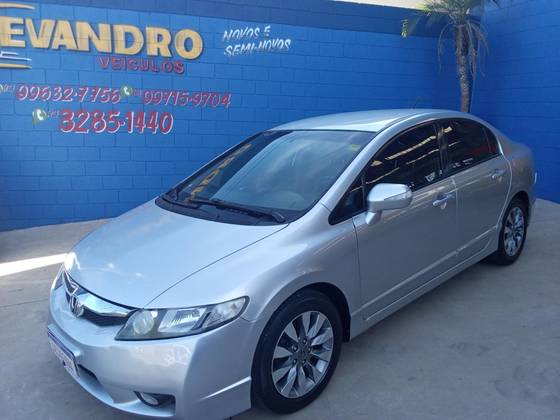 HONDA CIVIC 1.8 LXL 16V FLEX 4P MANUAL HONDA CIVIC 1.8 LXL 16V FLEX 4P MANUAL